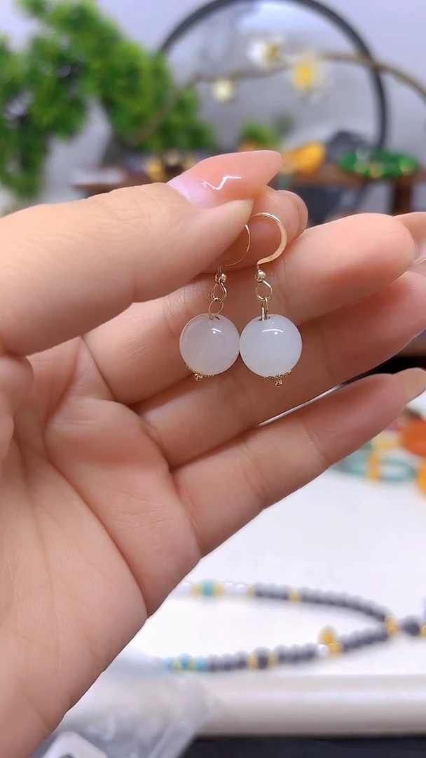 14K金镶嵌和田玉（白玉）耳饰E04