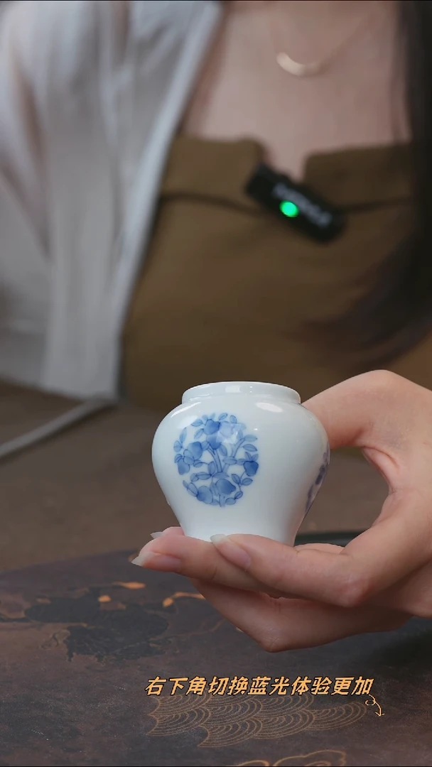 宁封窑青花团花纹盖置