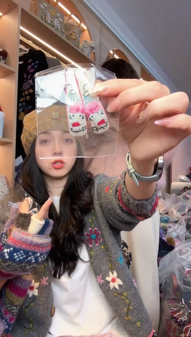 羊毛小**?泰国KT发夹285