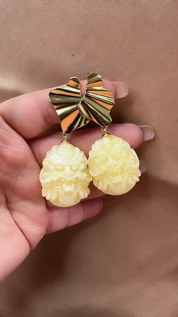 琥珀颈饰未镶嵌耳环