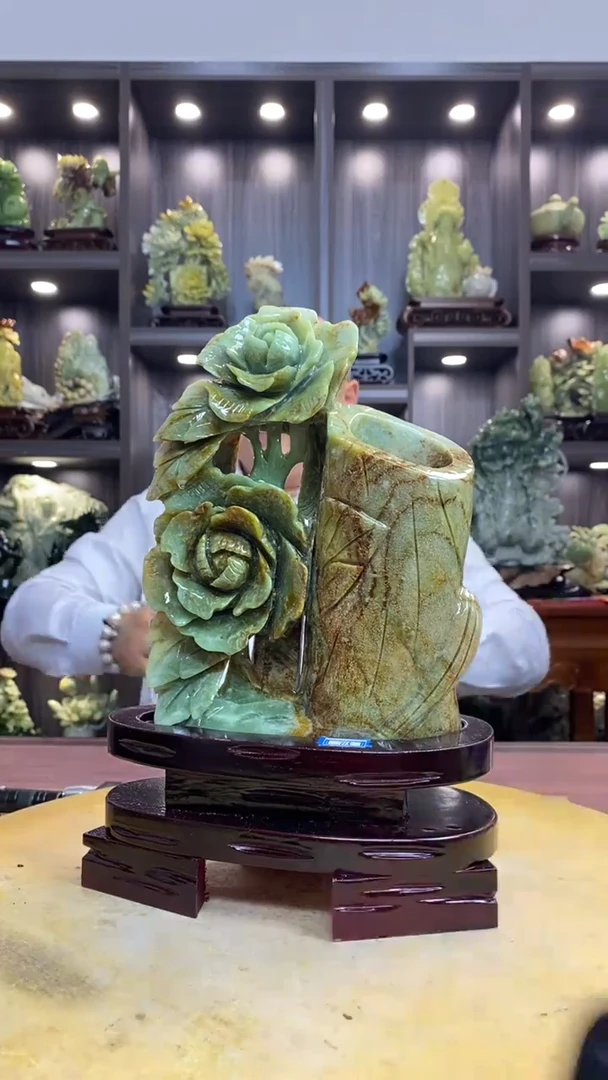 玉D***i玉岫岩料手工雕刻装饰摆件居家送礼一物一图