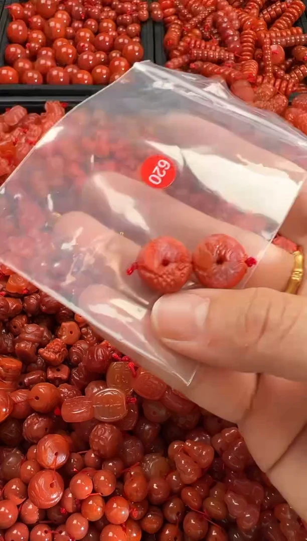 【闪购商品】南红玛瑙颈饰未镶嵌1