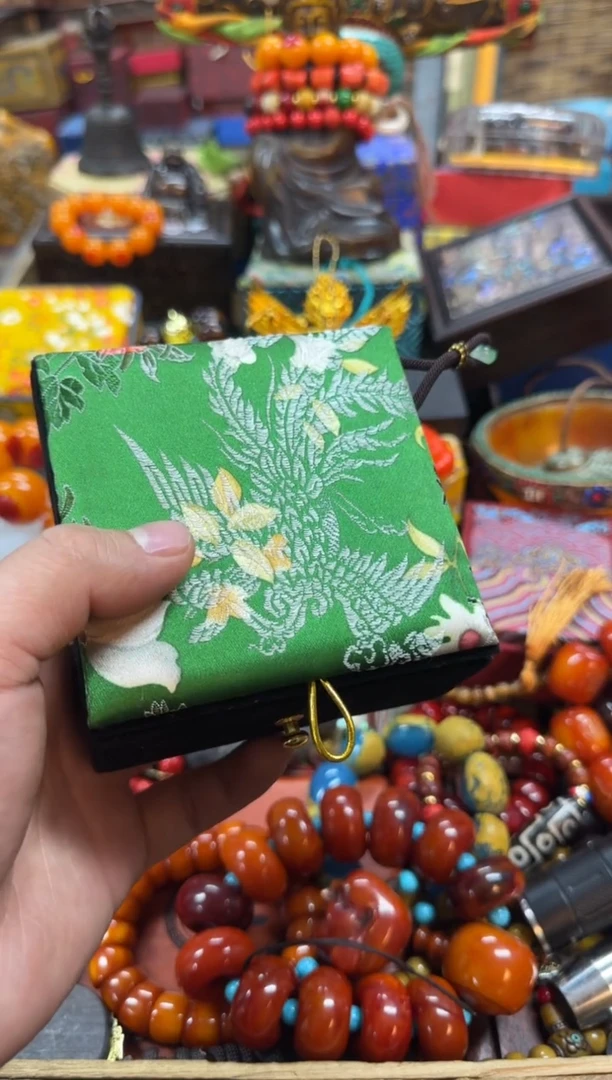 【闪购商品】滴血莲花菩提吊坠推荐好物如图所示