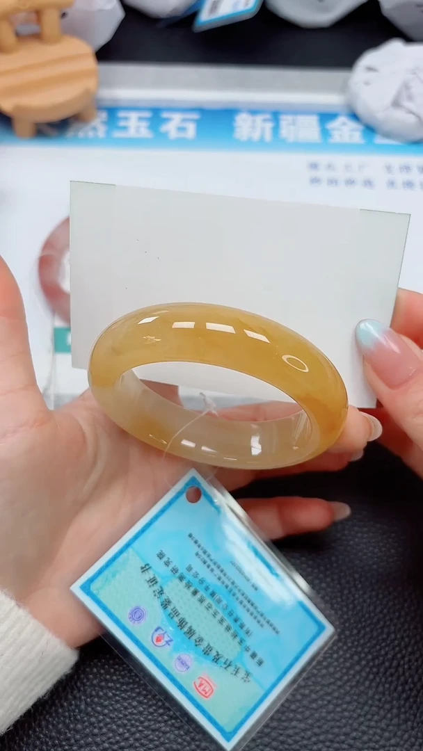 【闪购商品】石英质玉手镯未镶嵌44---56