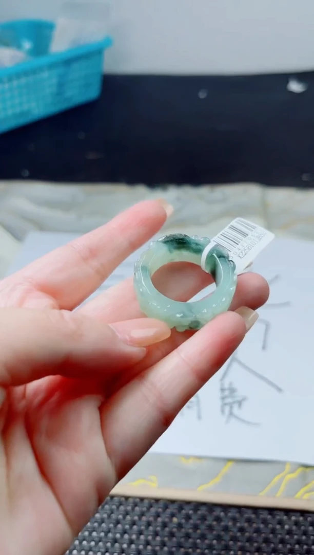 未镶嵌定制翡翠翡翠