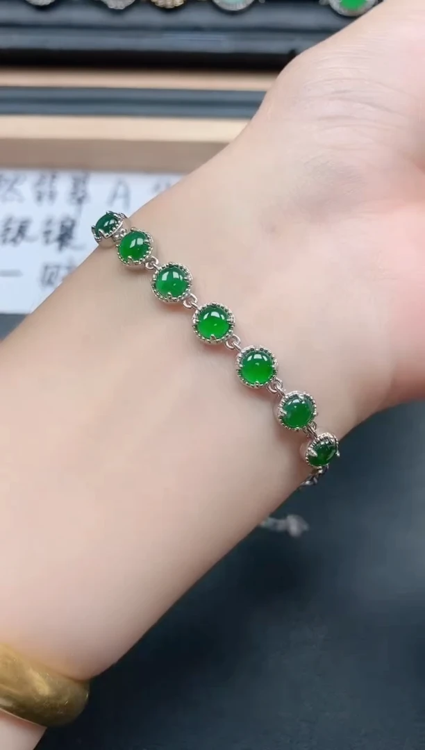 翡翠戒指银S925镶嵌111111