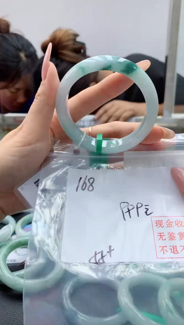 定制翡翠未镶嵌毛货手镯需精细抛光/手镯168