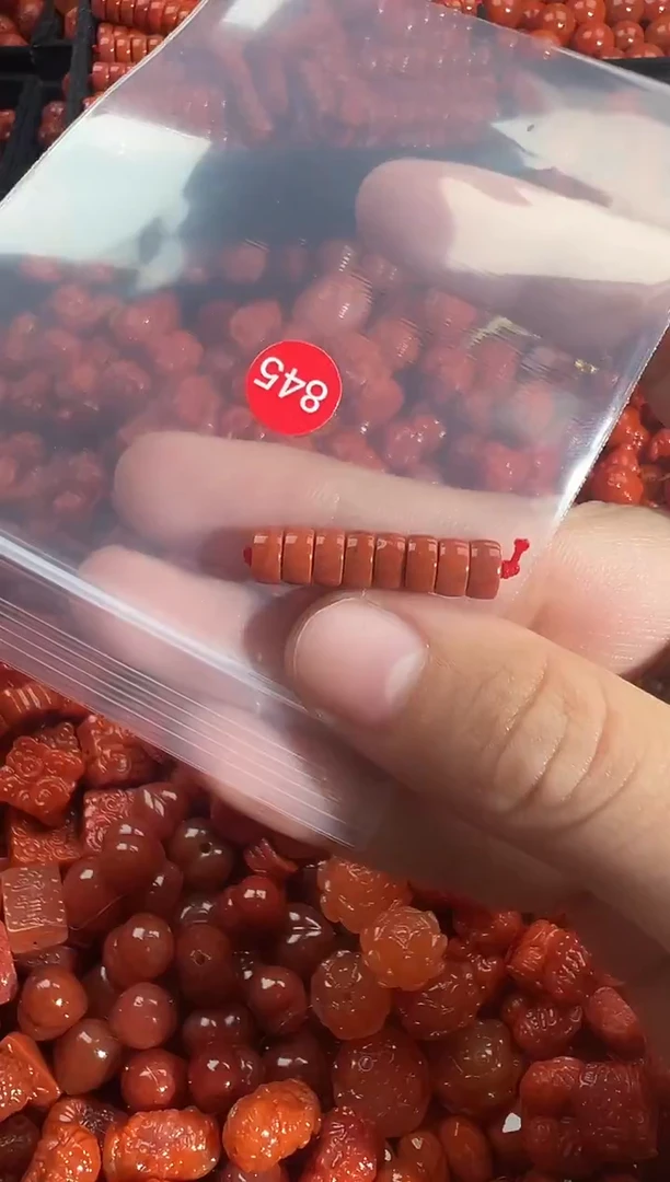 颈饰未镶嵌南红玛瑙11