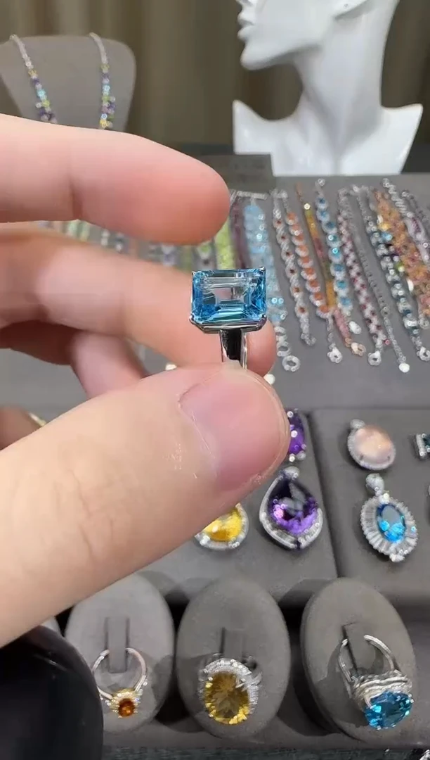 银S925镶嵌戒指托帕石10*8mm戒指妖姬蓝简约款