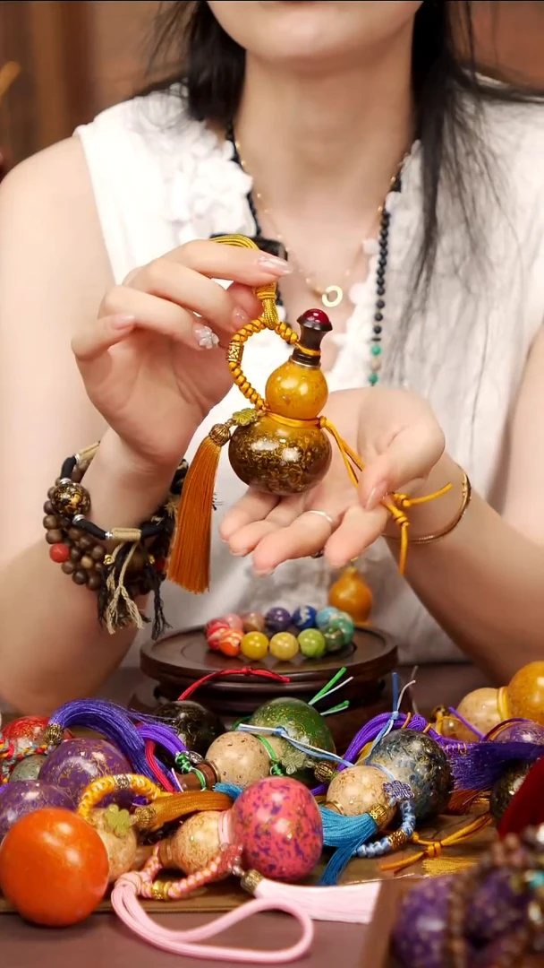 227易林大漆开口小葫芦--178