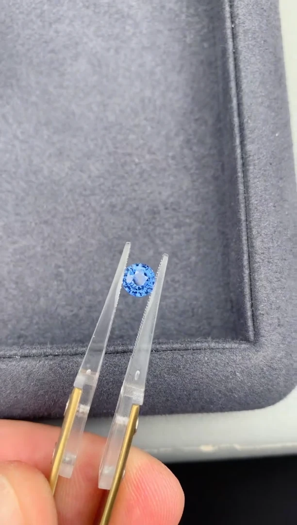 蓝宝石裸石1.05ct 无烧矢车菊蓝宝石