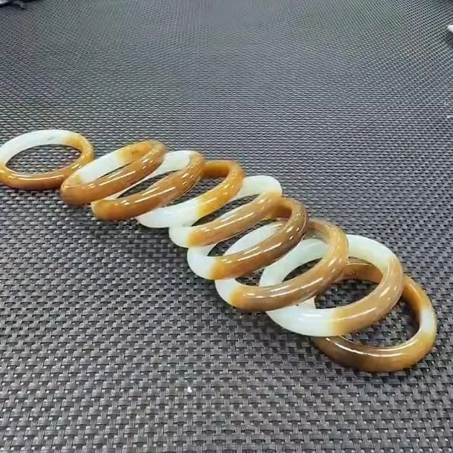 【老郑家】和田玉手镯一支 (多样性发1件)