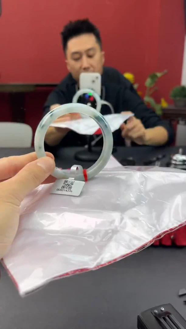 未镶嵌手镯翡翠1    59