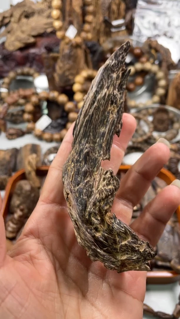 沉香沉香碎屑 达拉干  沉香15.5克沉水