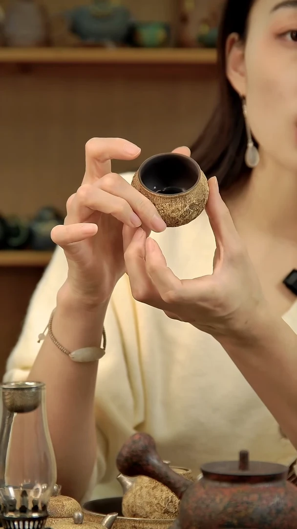 言野手作 粉引仿古三足杯