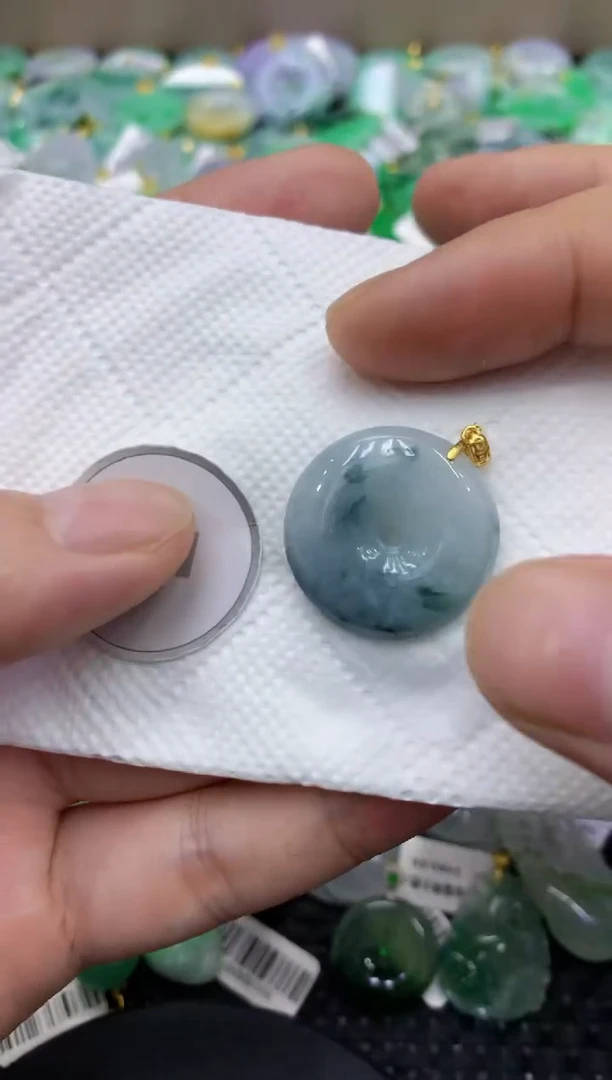 颈饰未镶嵌翡翠天然缅甸翡翠A货