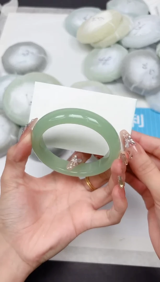 石英质玉手镯未镶嵌348-56.5