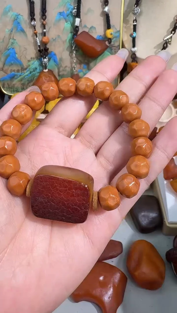 未镶嵌琥珀裸石琥珀