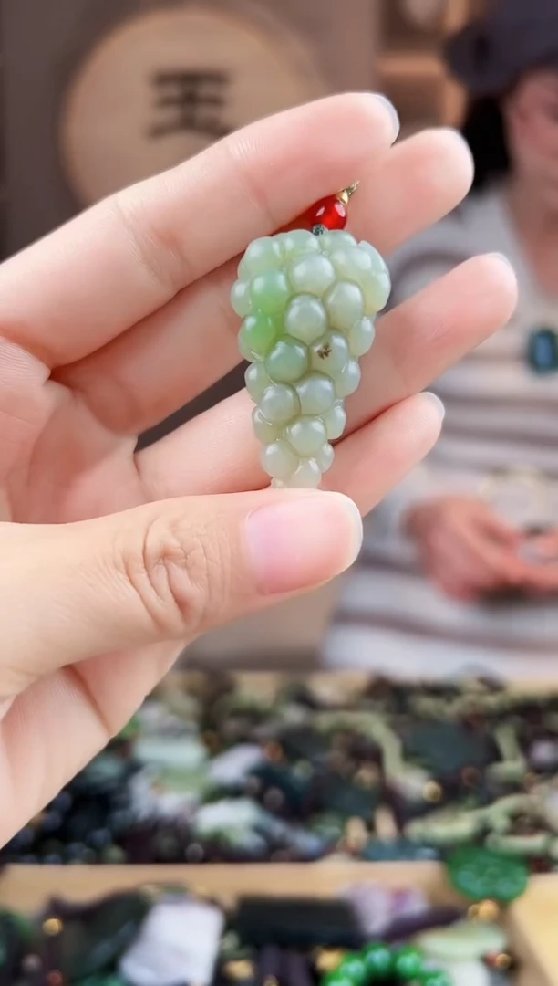 颈饰未镶嵌和田玉拍一发一，多样性发货