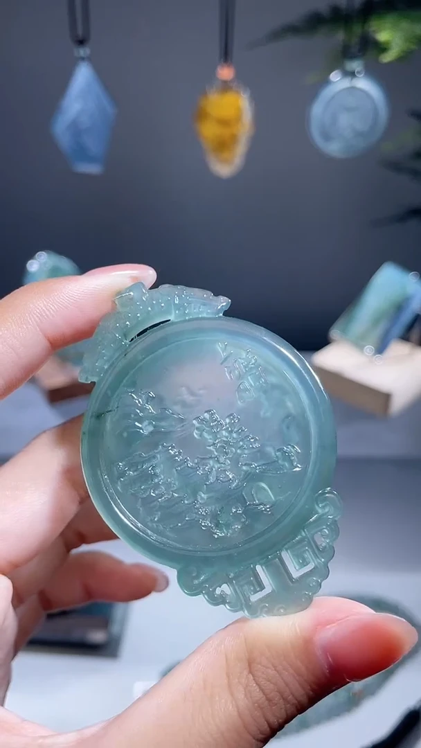 颈饰未镶嵌翡翠山水