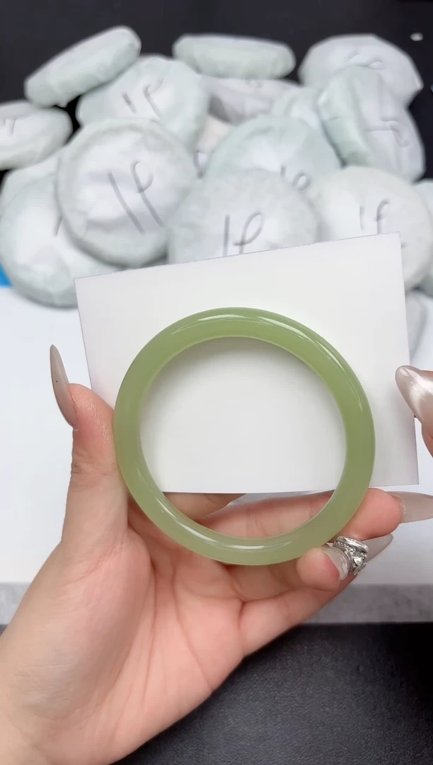 未镶嵌手镯石英质玉17-61-62