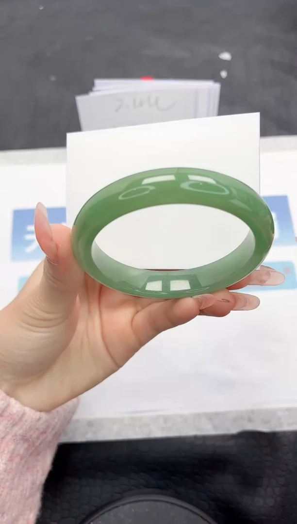 【闪购商品】石英质玉手镯未镶嵌O309-58.4