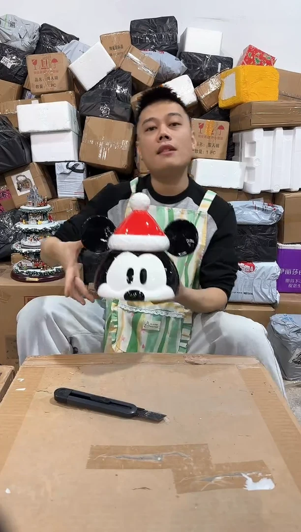 瓷片小号圣诞米奇头罐