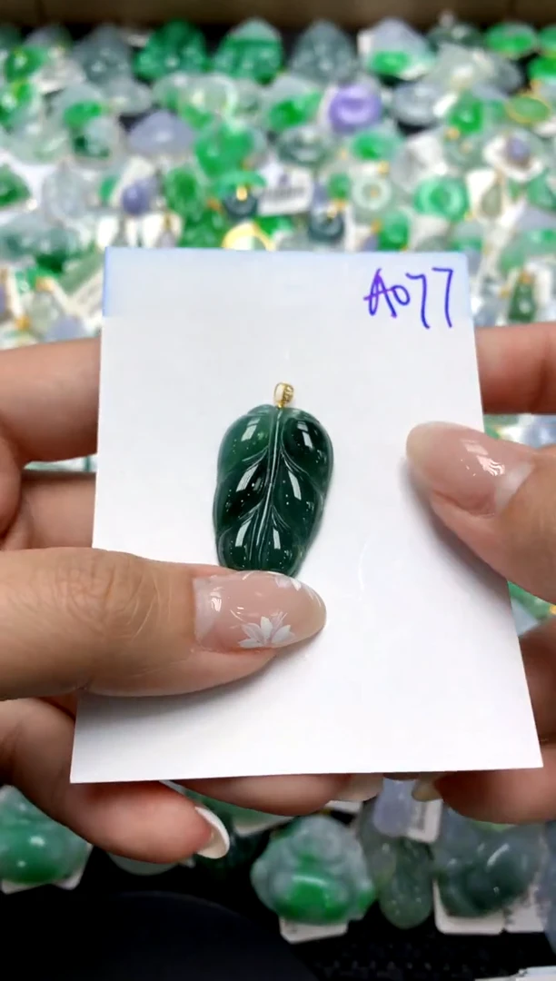 【闪购商品】翡翠颈饰18K金镶嵌111111111111