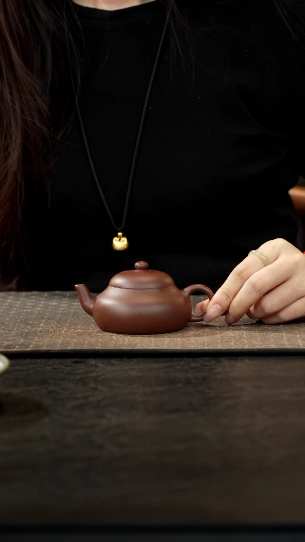 茶壶紫砂沧*.老紫泥君德壶120cc
