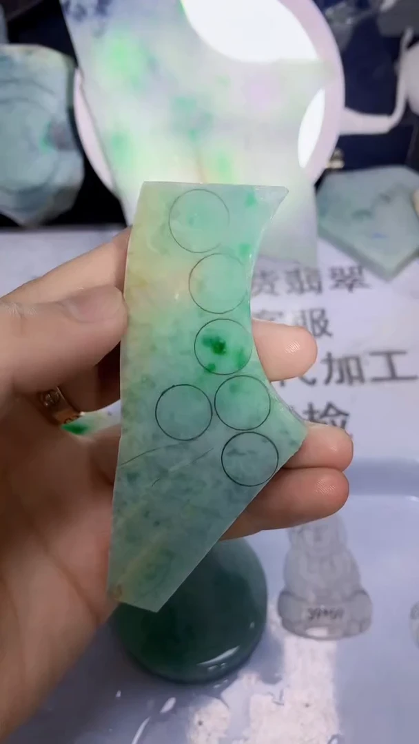 翡翠裸石缅甸天然A货翡翠Q7707