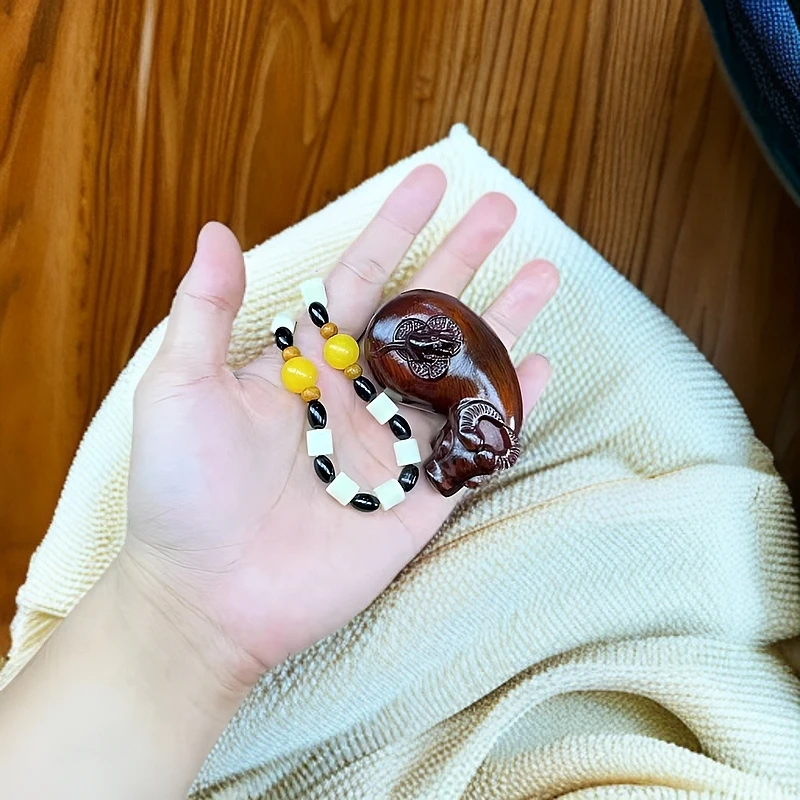 紫檀木【牛转乾坤】生肖牛手把件实木雕刻装饰品文玩手把件