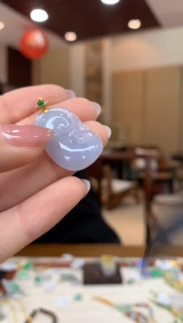 吊坠(不含链)18K金镶嵌翡翠如意