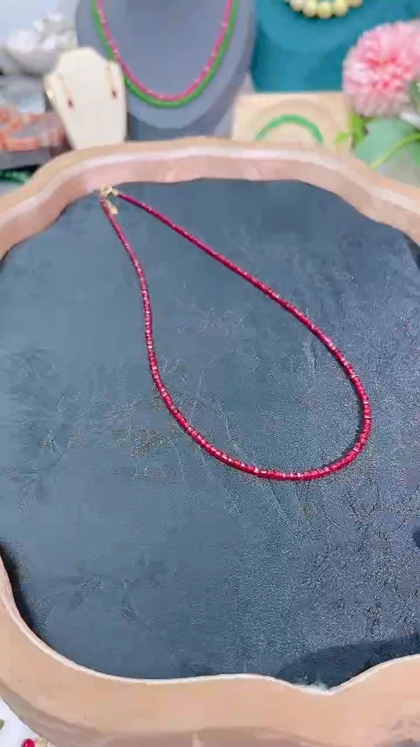 银S925镶嵌颈饰红宝石姨妈99