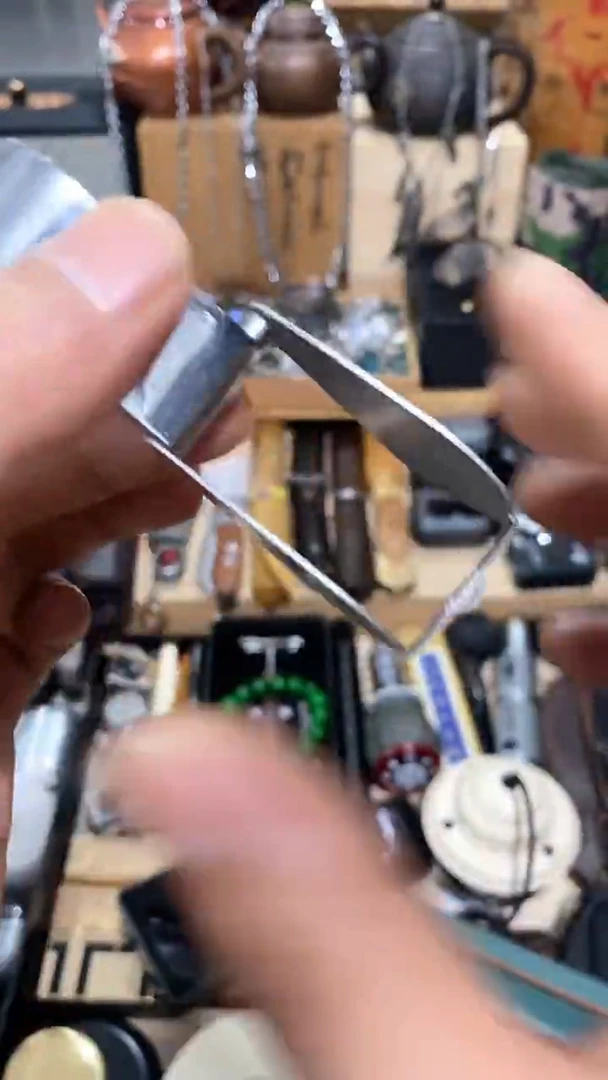 瓷片闪购商品  如图所示