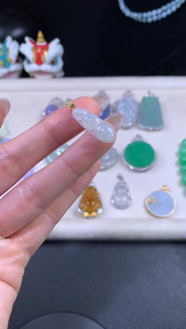 吊坠(不含链)18K金镶嵌翡翠