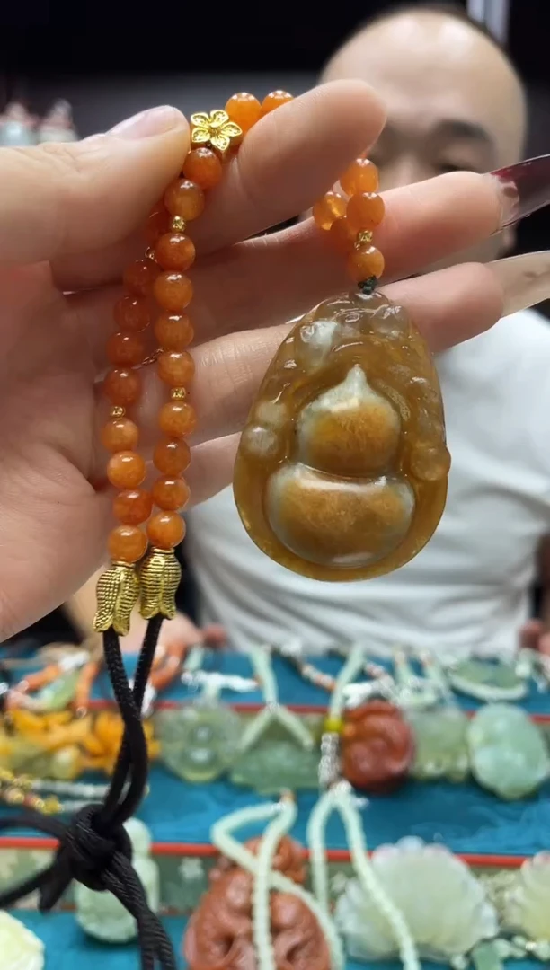 未镶嵌岫玉吊坠·