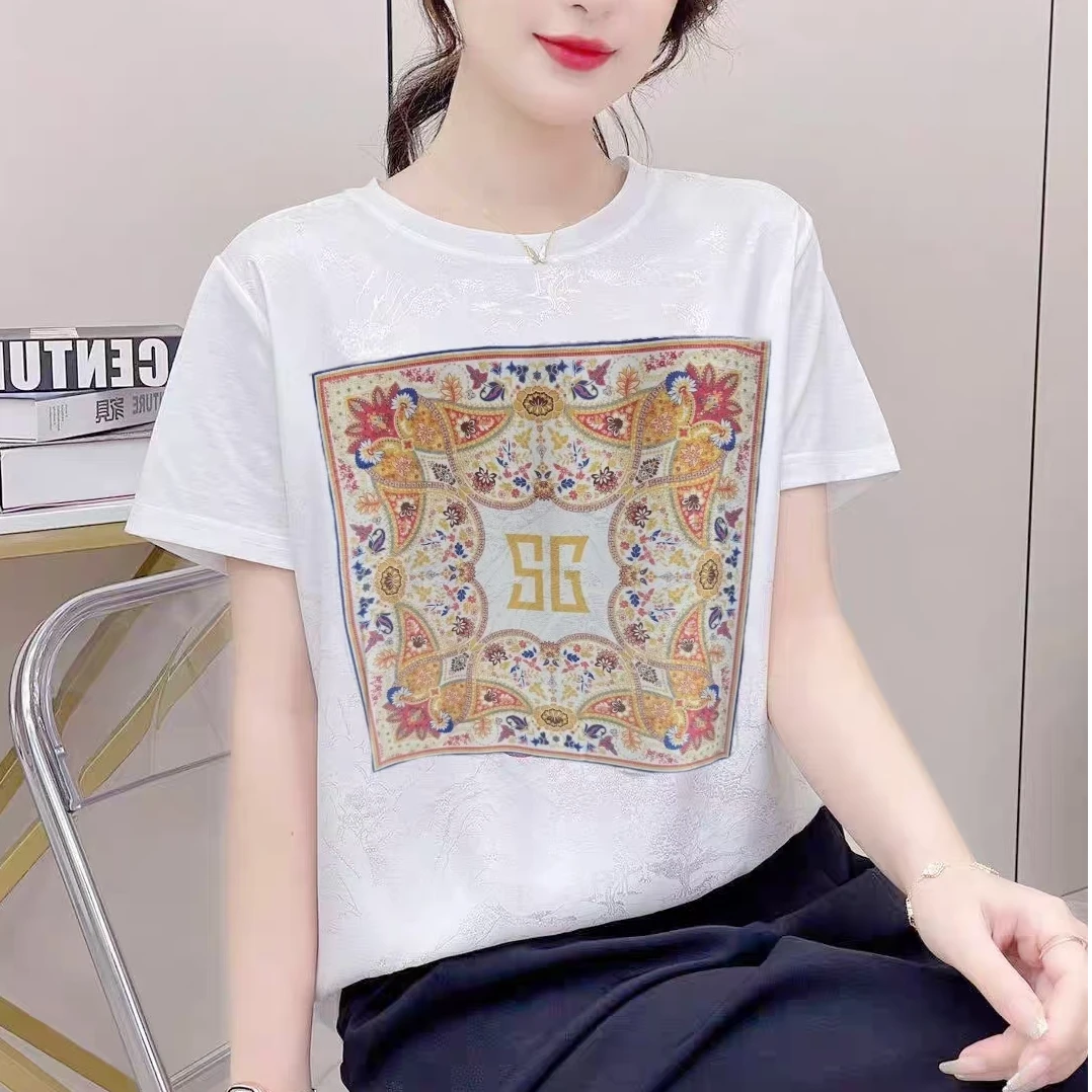 7847-白色提花T恤（波西米亚图案）