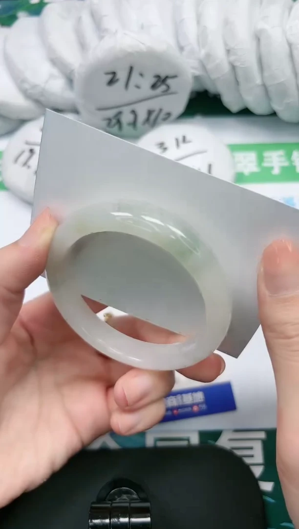 【闪购商品】石英质玉手镯未镶嵌K50-56