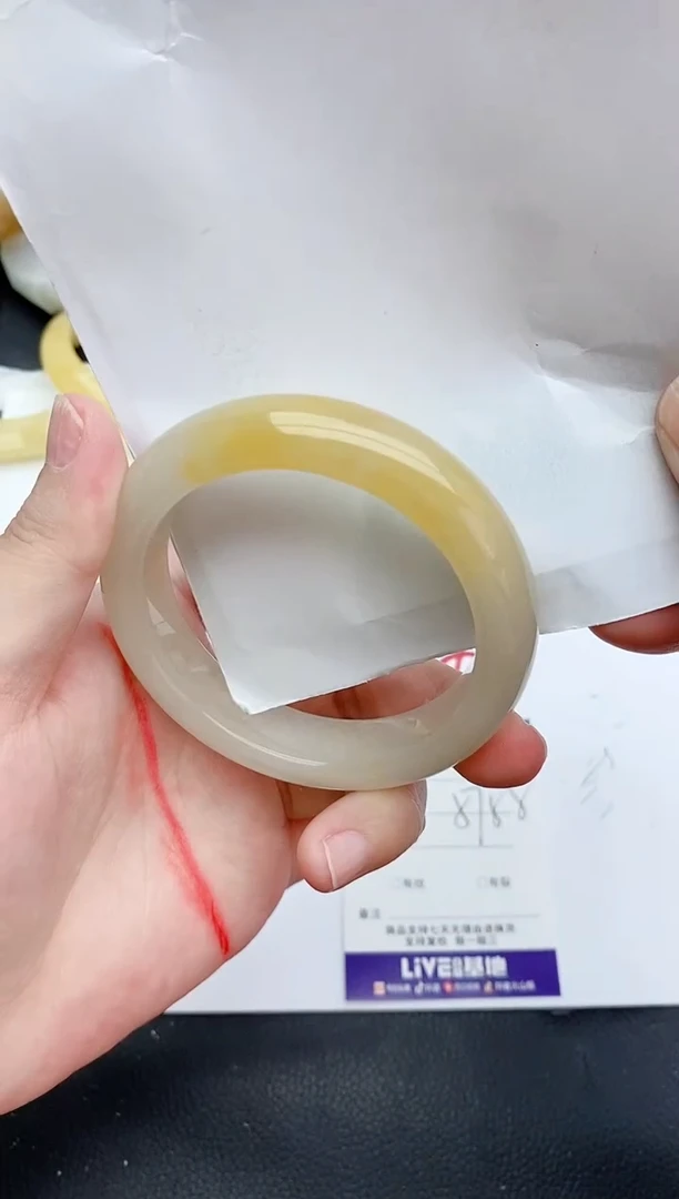 未镶嵌手镯石英质玉110+57/58