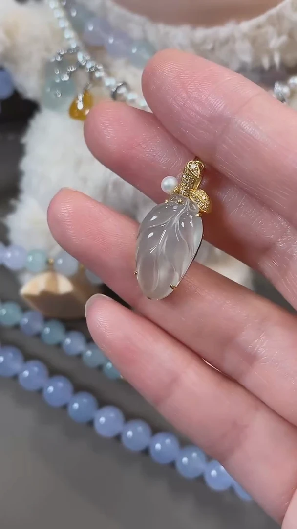 翡翠18K金镶嵌吊坠(不含链)天然缅甸翡翠吊坠