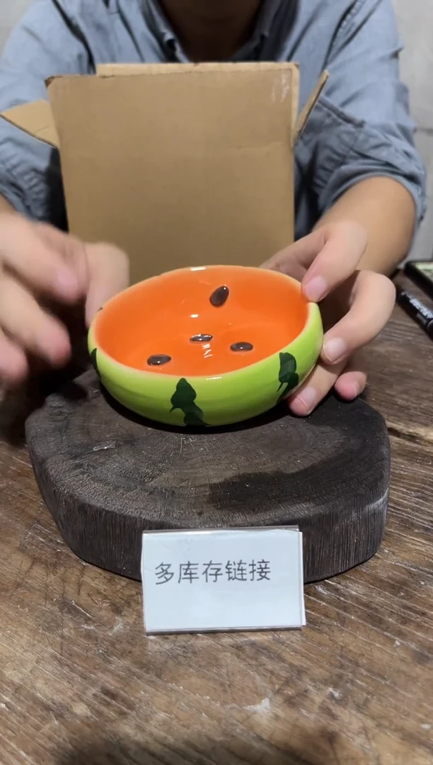 34釉下彩手绘陶瓷