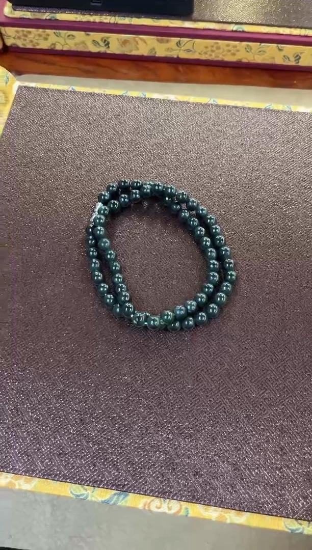 未镶嵌手串和田玉和田玉多圈手串