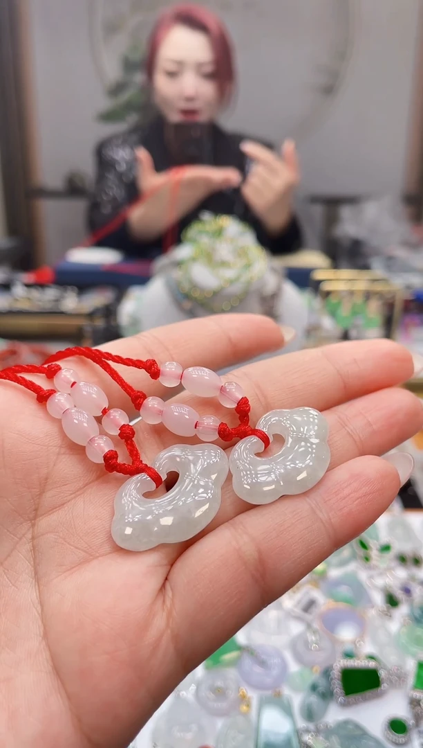 颈饰未镶嵌翡翠如意锁多样性发一