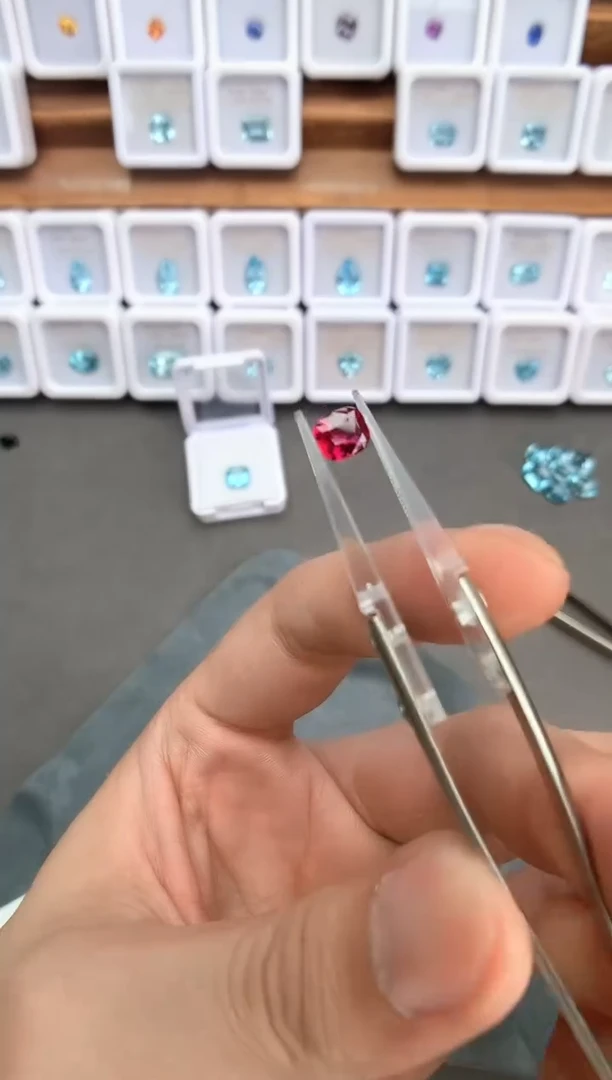 未镶嵌裸石定制红宝石1.02ct 无烧