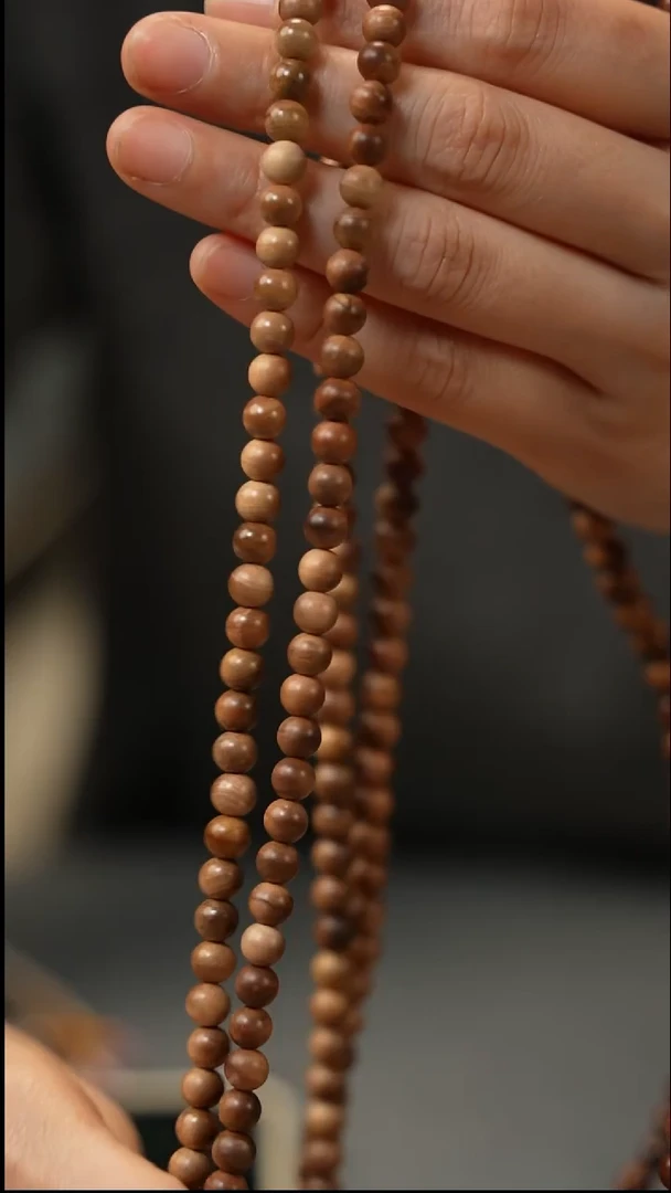 【闪购商品】檀香木手串/手链0.6x108-180多样性随机发一个