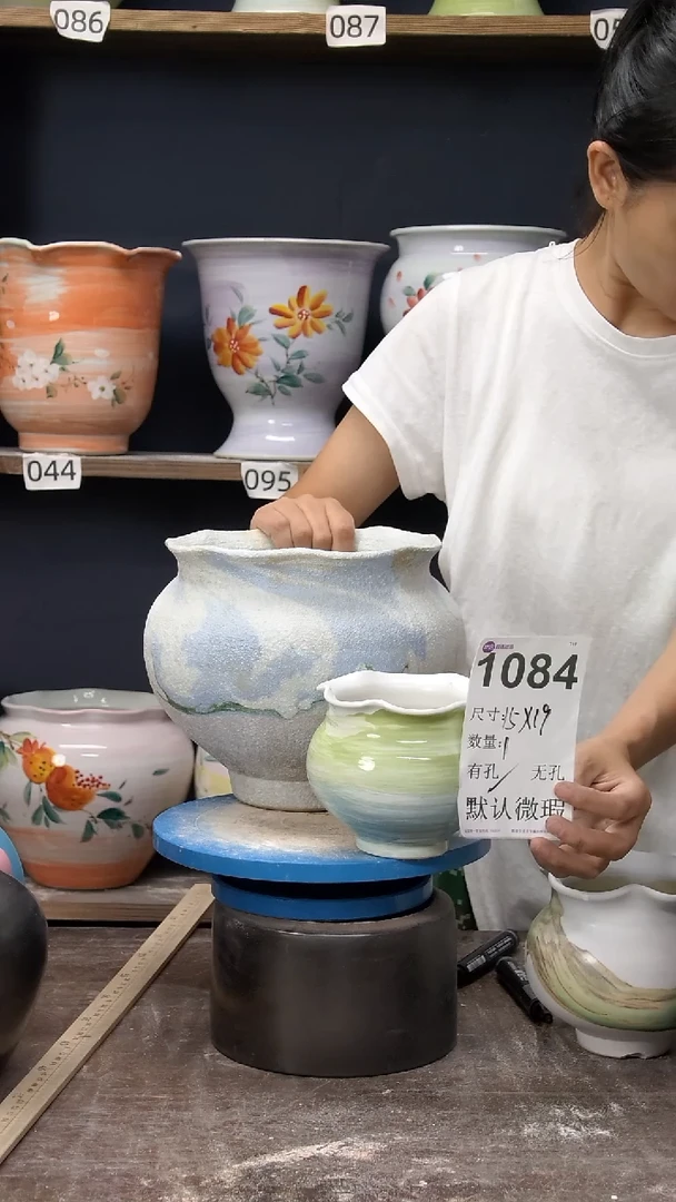 优****！景德镇花盆微瑕1084【一大一小】