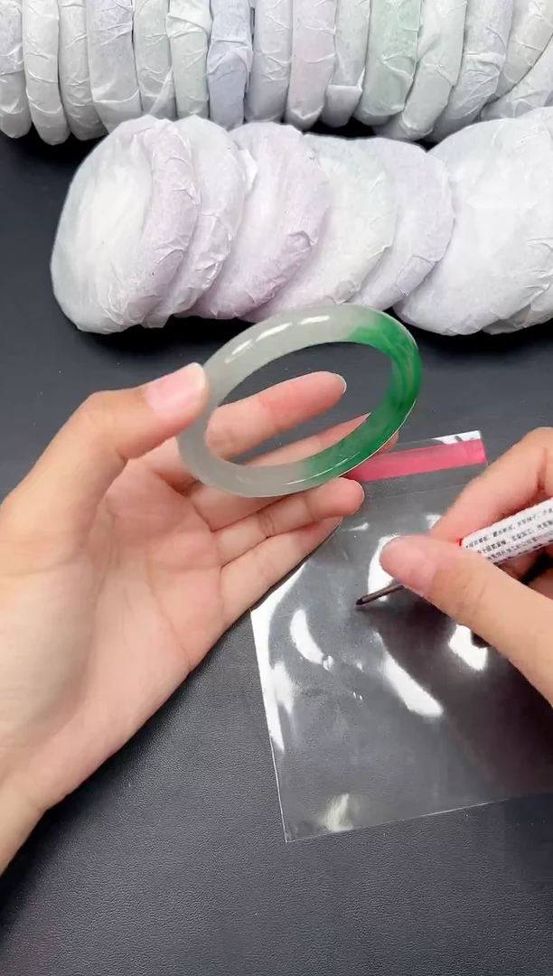 精品手镯，一物一拍P040