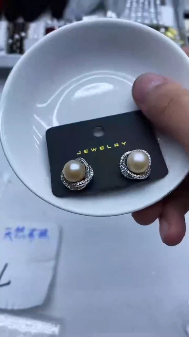 未镶嵌耳饰淡水珍珠多样性发其一