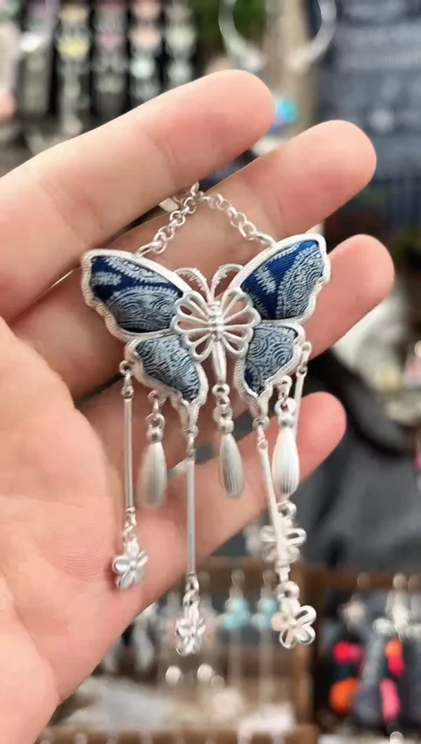 织绣民族风非遗老绣饰品512