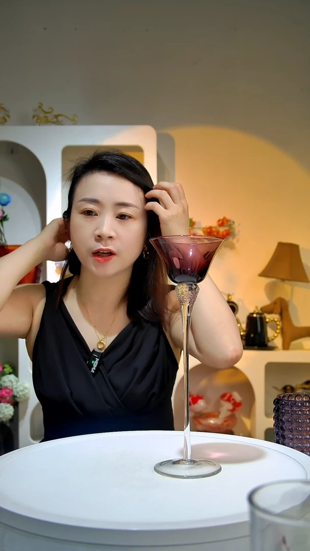 水晶玻璃1只酒红色烛台